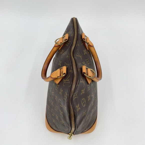 LOUIS VUITTON Monogram Alma PM Handbag - Picture 5 of 13
